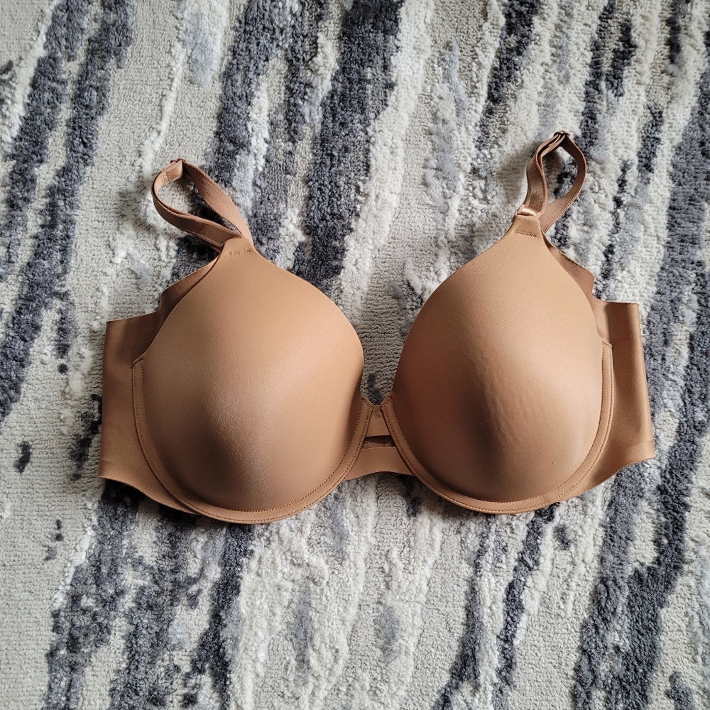 Warner's No Side Effects Underwire Bra, Size 38D, worn once!!